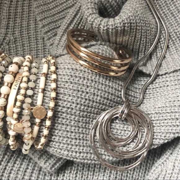 Boho beaded bracelet stack - Picture 5 of 9